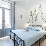 Apartmán Charming Cosy In Town Centre *
