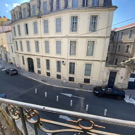 Charming Cosy In Town Centre Beziers