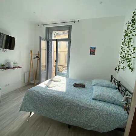 Apartment Charming Cosy In Town Centre Beziers