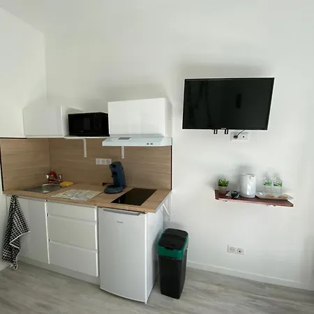 Charming Cosy In Town Centre Apartment