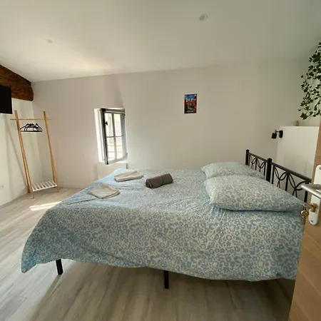 Charming Cosy In Town Centre Apartment Beziers
