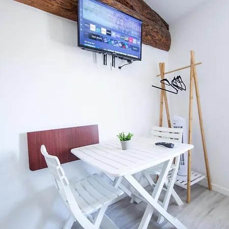 Charming Cosy In Town Centre Apartamento Béziers